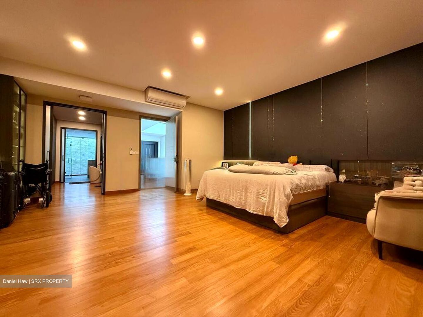 Thomson Hills (D20), Terrace #481998101